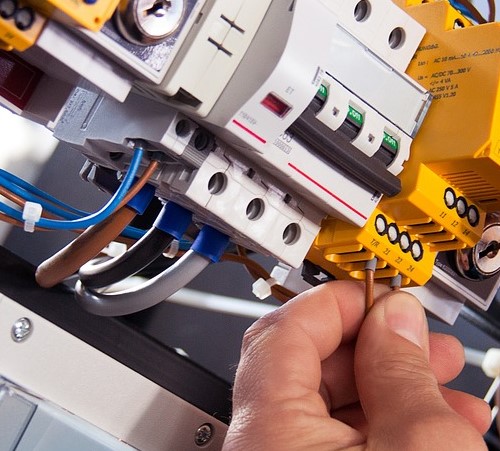 commercial electricians claremont