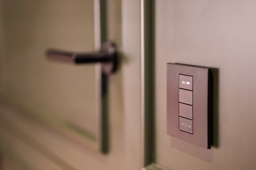 Smart-Light-Switch-(1).jpg